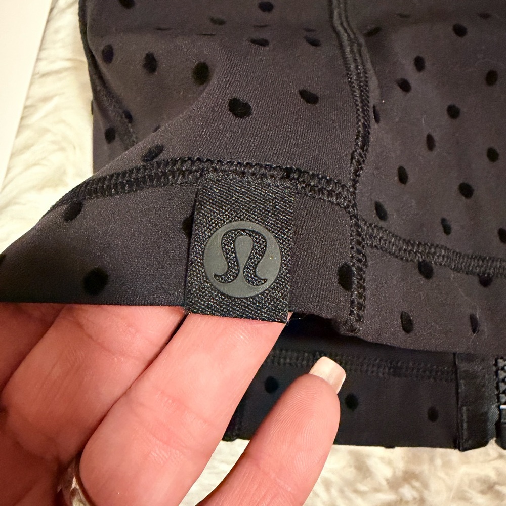 LULULEMON Flocked Define Cropped Jacket with Polka Dots - Picture 10 of 10